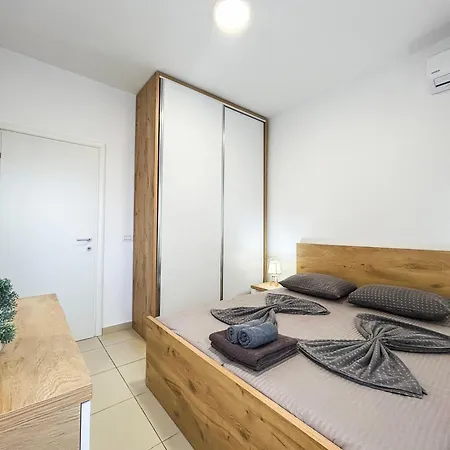 Appartamento Bregu *