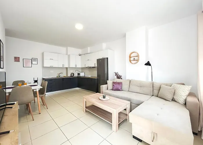 Bregu * Дуррес